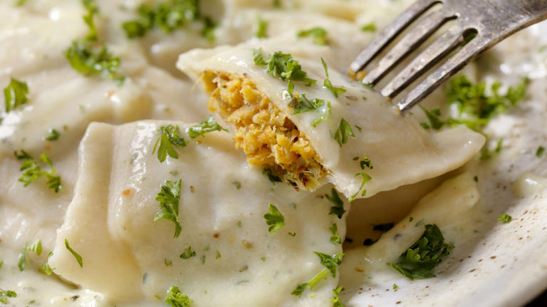 Should You Serve Lobster Ravioli With A Red Or White Sauce?