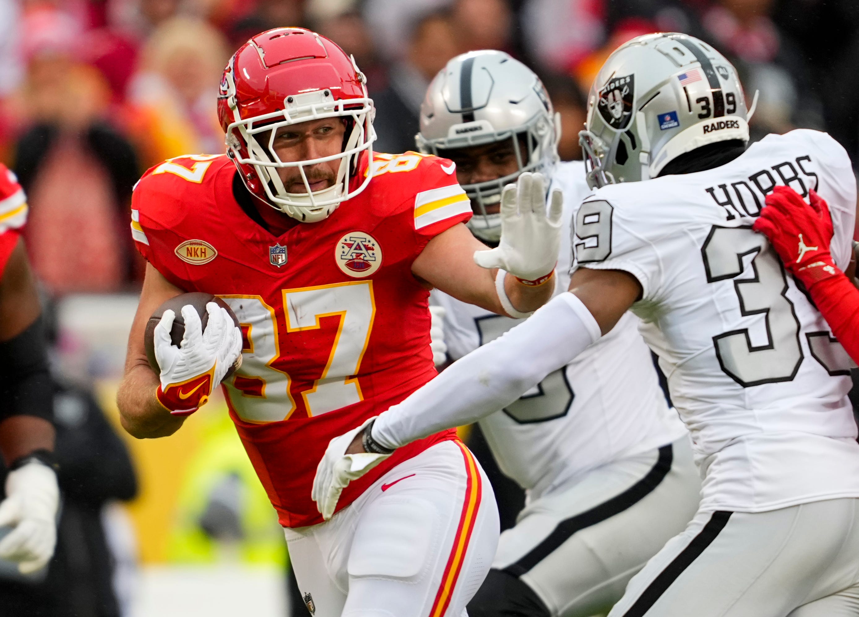 How To Watch Chiefs Vs. Raiders Today: Start Time, TV, Live Stream For ...