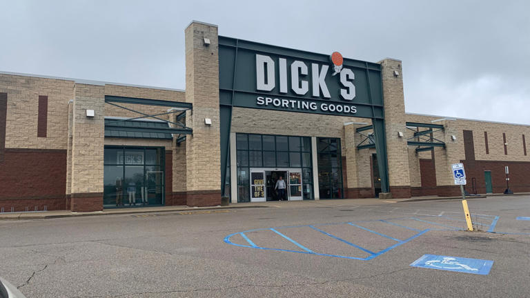 DICK'S Sporting Goods Store in Newport News, VA