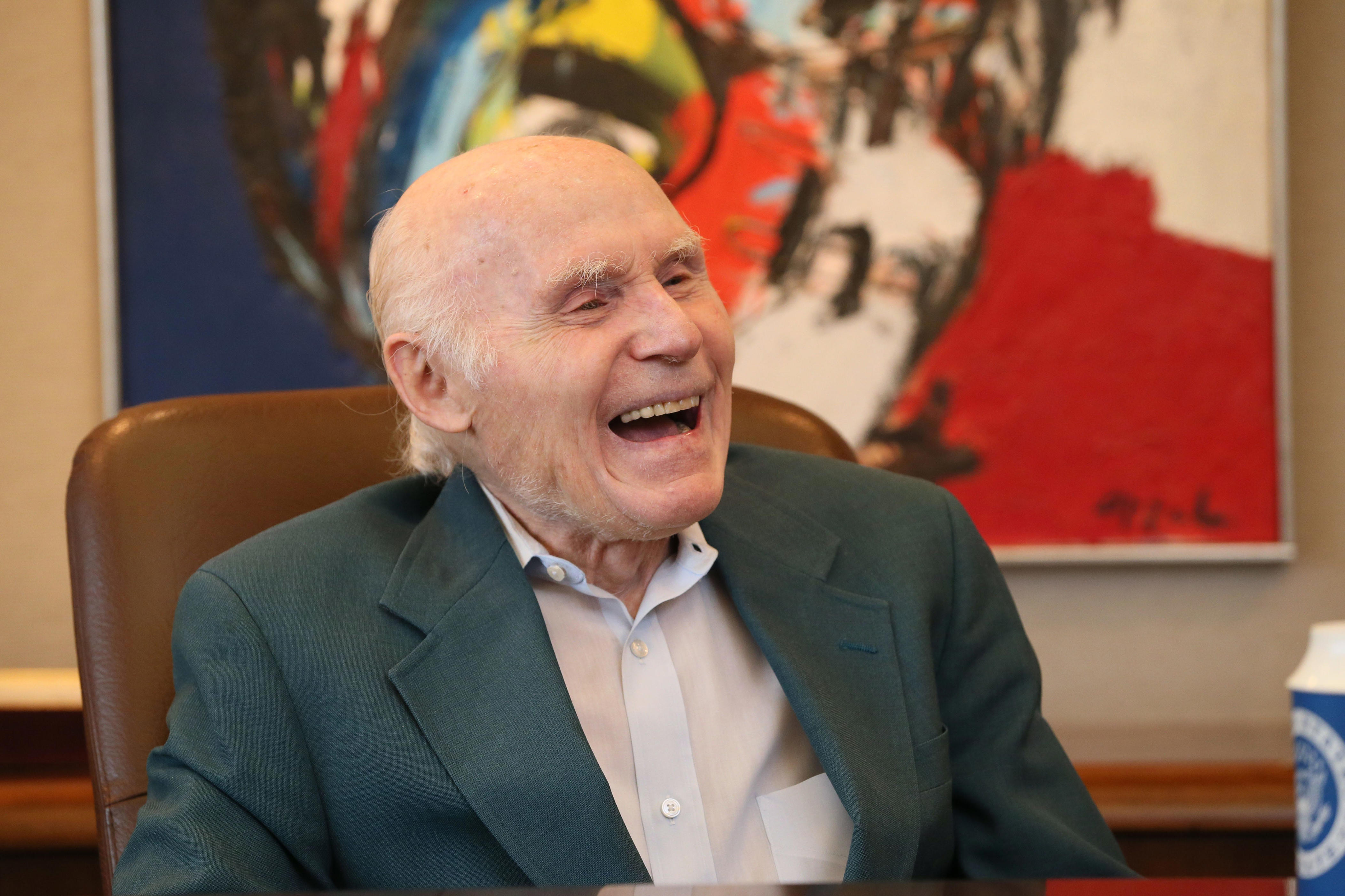 Herb Kohl, former U.S. senator and Milwaukee Bucks owner, dies at age 88