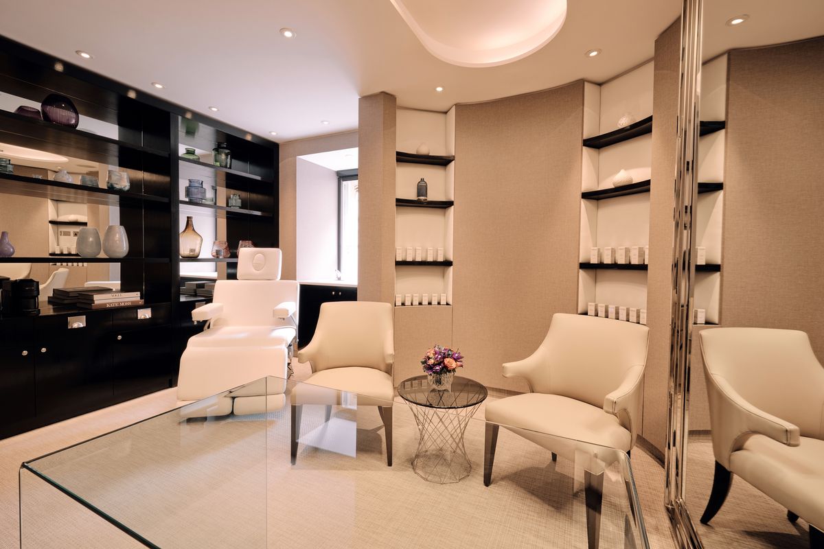 <p>Centrally located just off Trafalgar Square, this decadent London hotel has partnered with two of London’s top plastic surgeons to create the<a href="https://espalifeatcorinthia.com/london-regenerative-institute/"> London Regenerative Institute,</a> a spa-within-a-spa concept inside the hotel’s award-winning (and enormous) ESPA Life spa. Guests can meet in a relaxing and deeply chic environment for medical-grade longevity treatments that go a step beyond the typical spa menu, including personalized IVs, stem cell facials, 3D body scans, and more.</p>