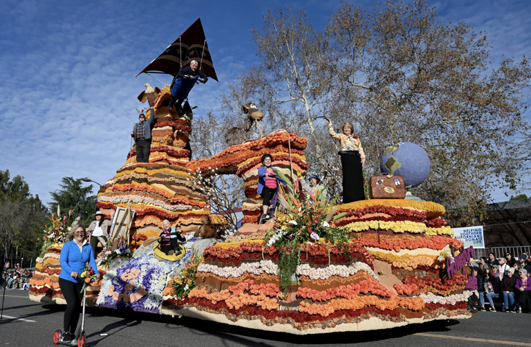 Rose Bowl Parade 2024 Queen Nani Tamara