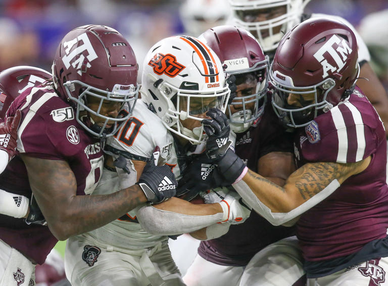 New Texas A&M football regime recruits No. 1 transfer class in