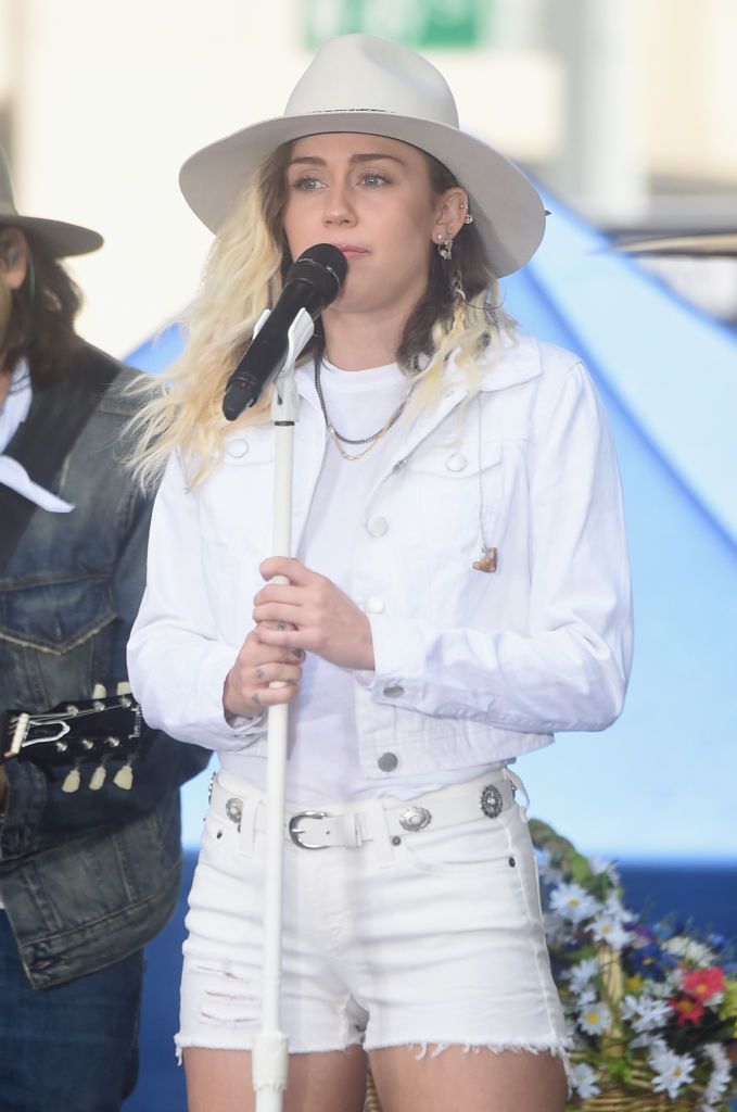 <p>Miley was all about the white-colored clothing this year! On NBC’s the <em>T</em><em>oday</em> show, she wore a white denim jacket paired with off-white denim shorts.</p>