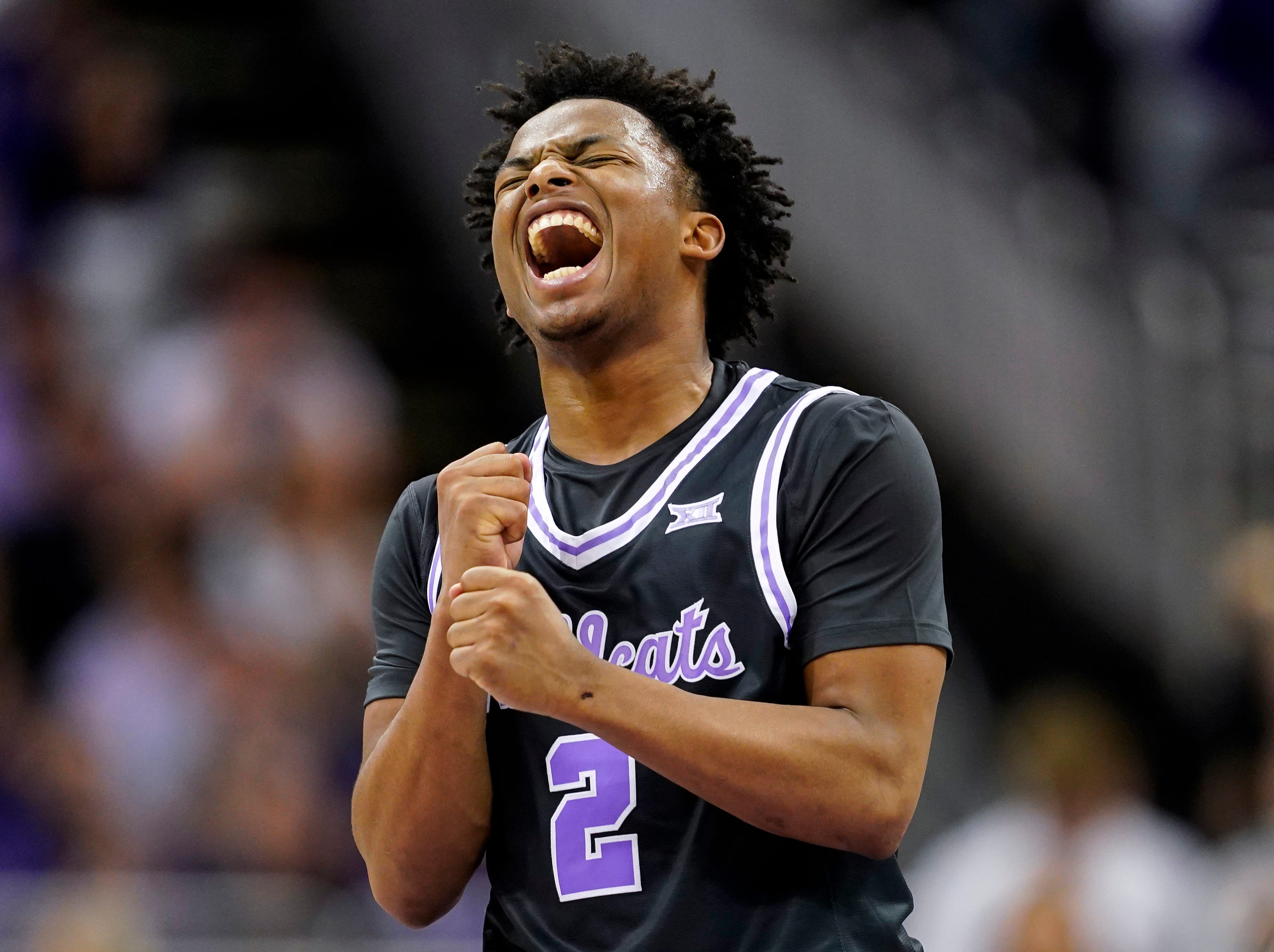 Kansas State Basketball Forward Taj Manning Takes Advantage Of ...