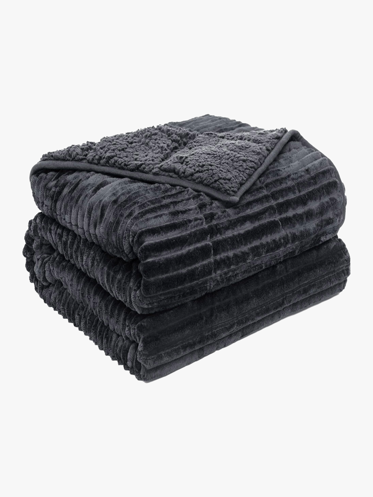 21 Best Weighted Blankets for the Deepest Sleep (2023)