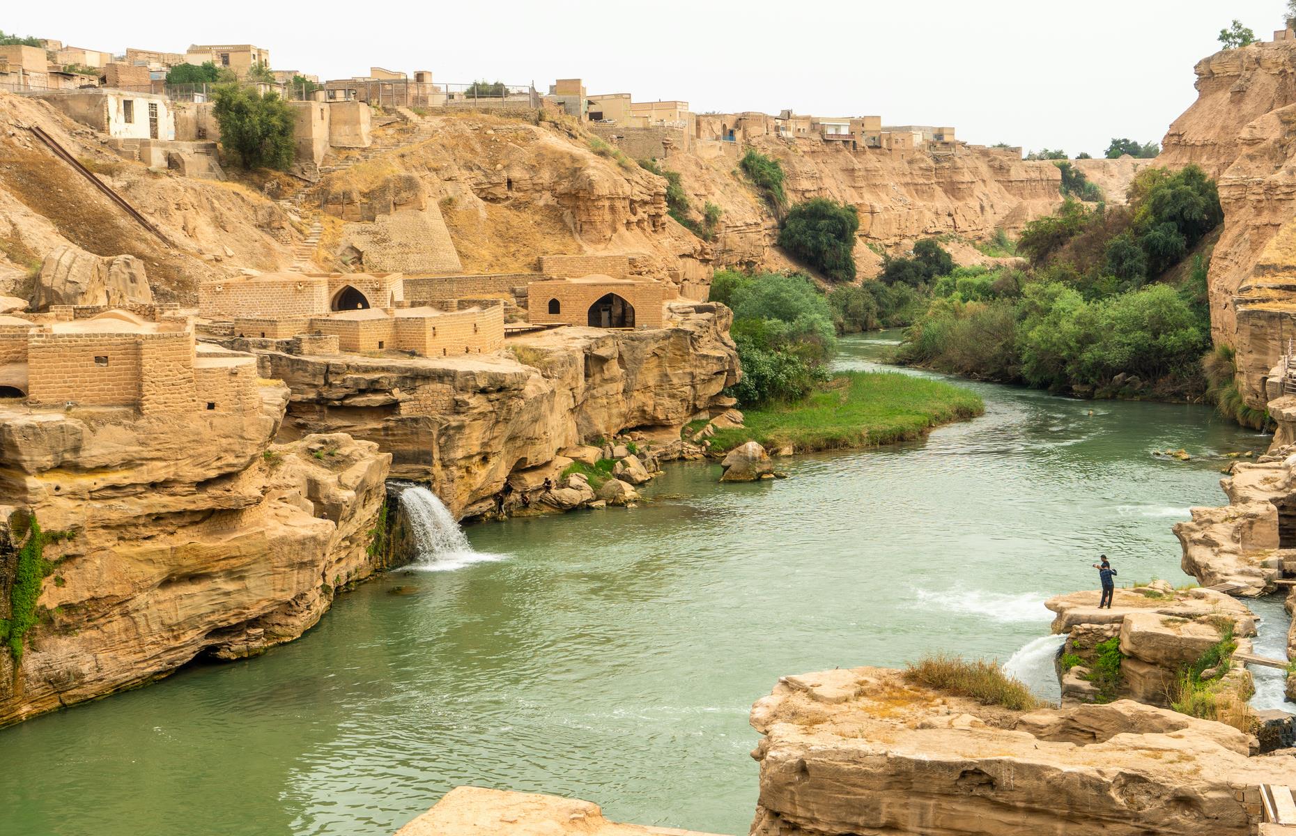 Described as a “masterpiece of creative genius” by UNESCO, the historical hydraulic system at Shushtar with its interconnected set of bridges, weirs and dams, mills, water cascades, canals, and tunnel is indeed a marvel. The origins of the ancient, fortified city of Shushtar, which sits at the foot of the Zagros Mountains, and its impressive water treatment systems can be traced back to the 5th century BC.