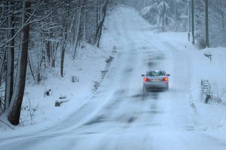 First winter storm of 2024 passes through Philly region, leaving behind