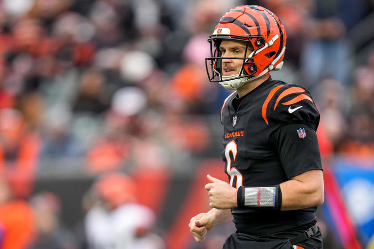 Bengals reward Jake Browning with twoyear contract to keep him in