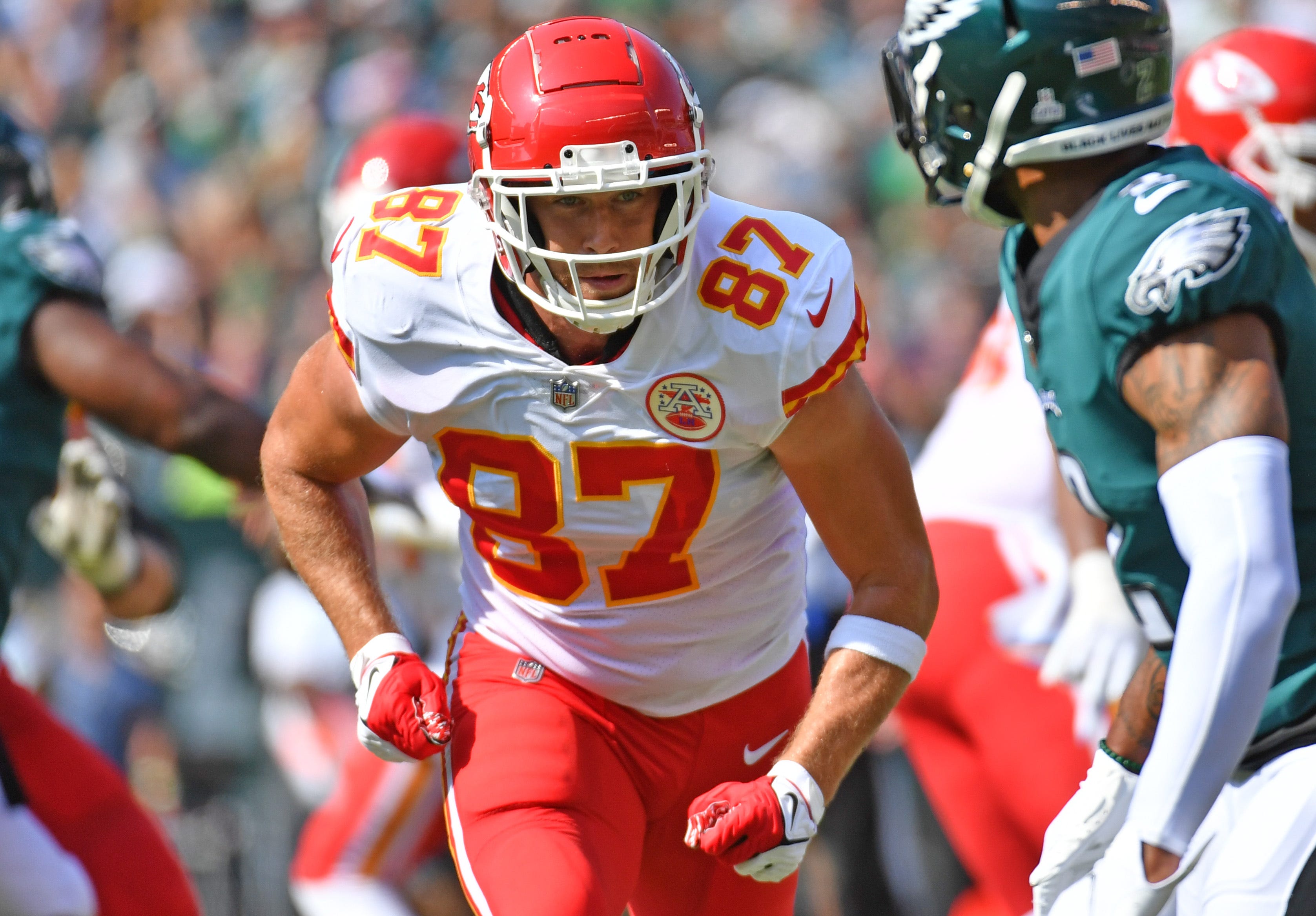 Travis Kelce Out In Week 18, 1,000-yard Receiving Streak Ends At Seven ...