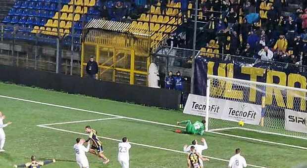 Juve Stabia-Monterosi 2-2, La Beffa Arriva Nel Recupero