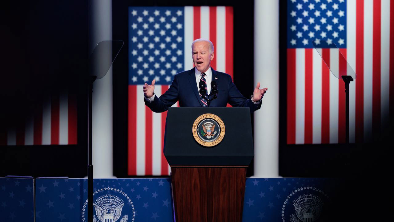Behind the Curtain: Obama fears Trump reelection, suggests Biden ...