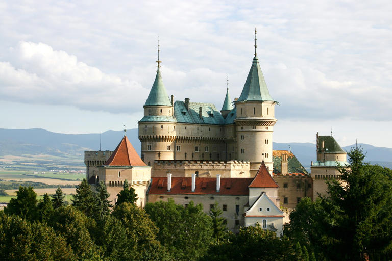 With spectacular mountains good for hiking and bicycling, dramatic castles, charming architectural cities, and a vibrant contemporary arts scene, Slovakia has much to offer tourists.