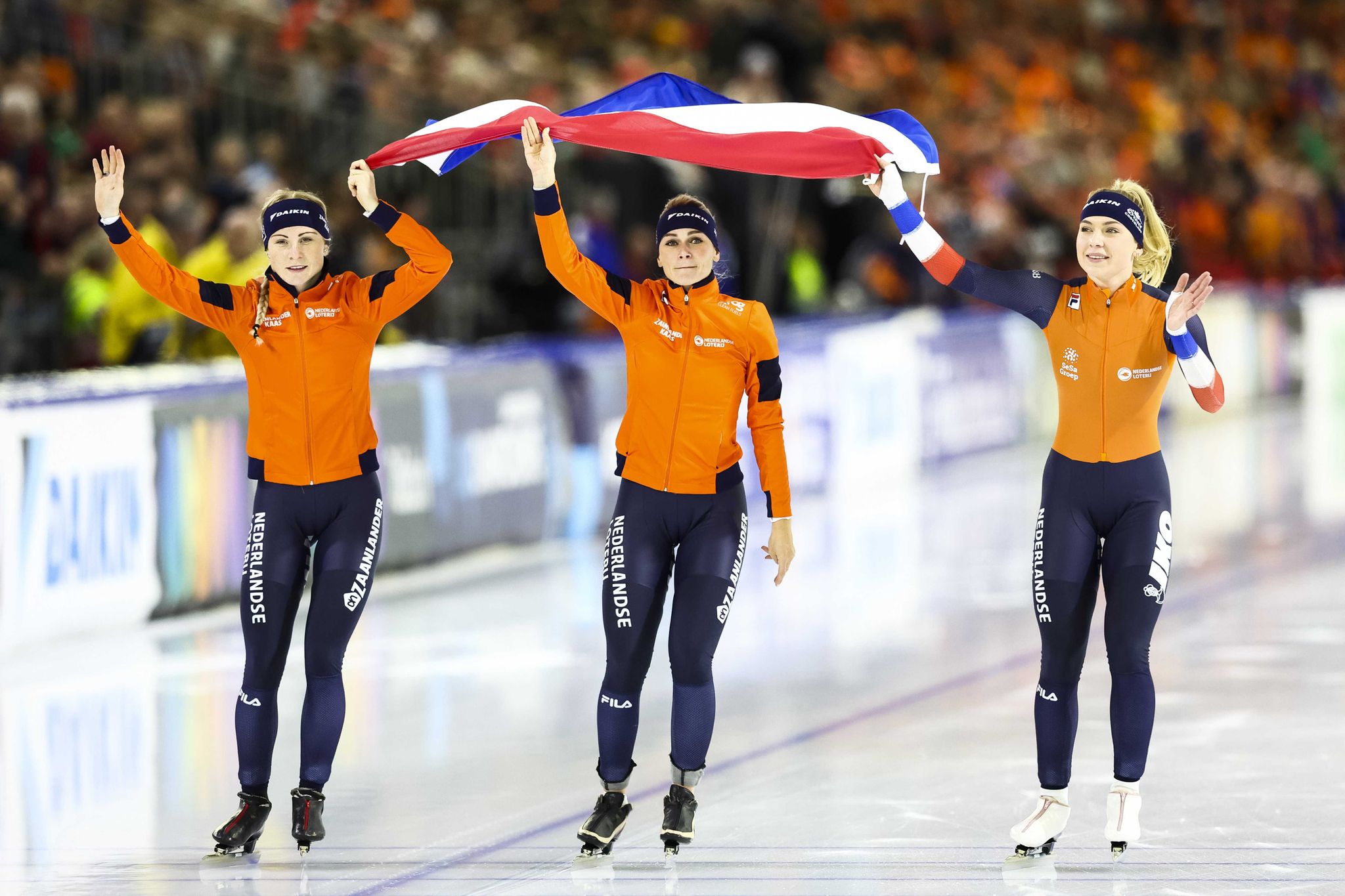 Deutsche Eisschnellläuferinnen Gewinnen Silber In Verfolgung