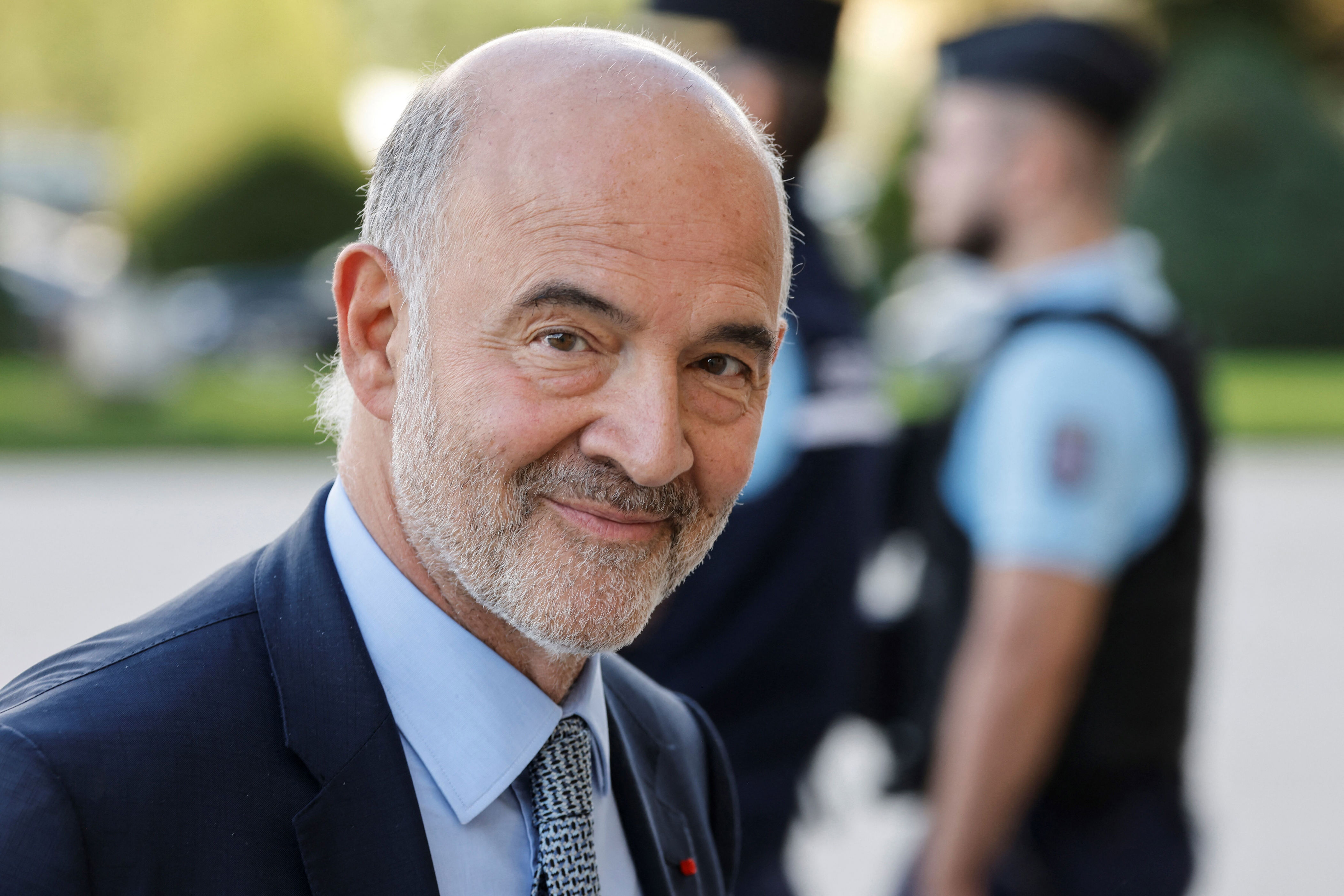 Pourquoi Pierre Moscovici A-t-il Différé La Publication Du Rapport De ...