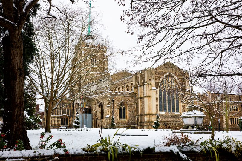 exact time snow is forecast to fall in chelmsford, southend and elsewhere in essex on monday