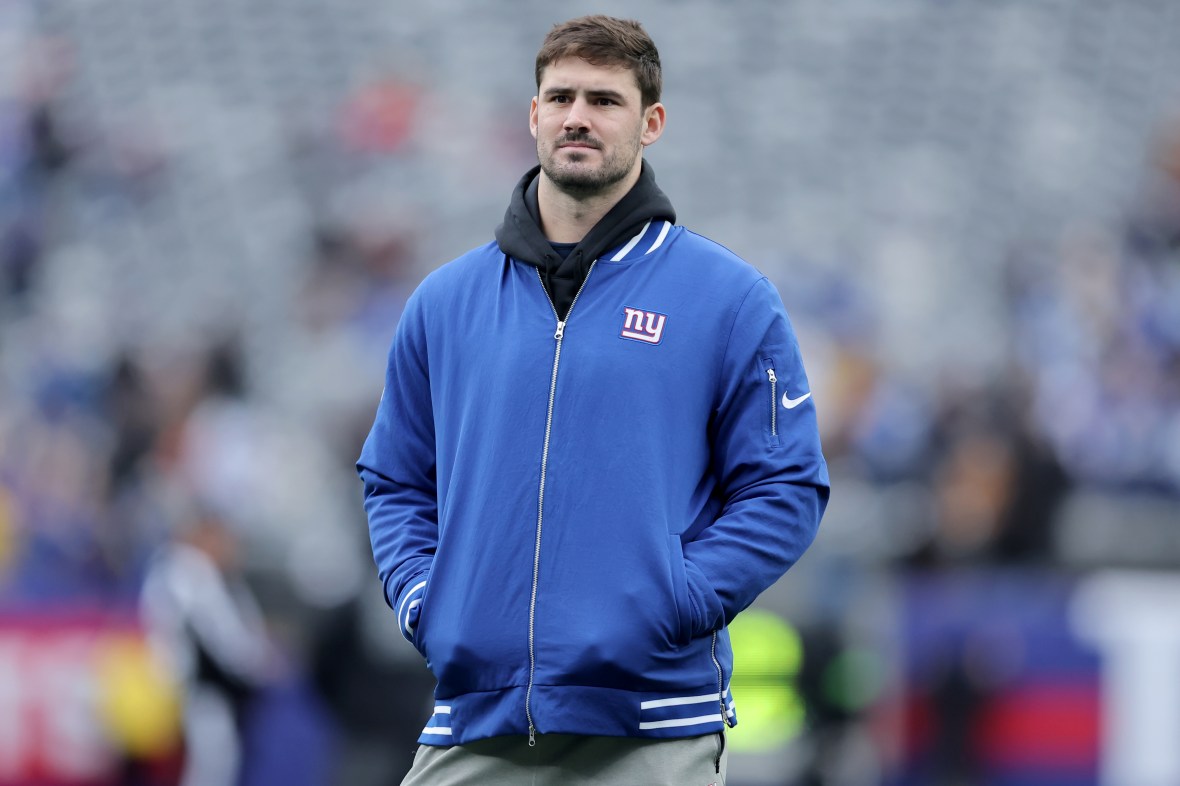 6 New York Giants QB Scenarios With And Without Daniel Jones In 2024 ...