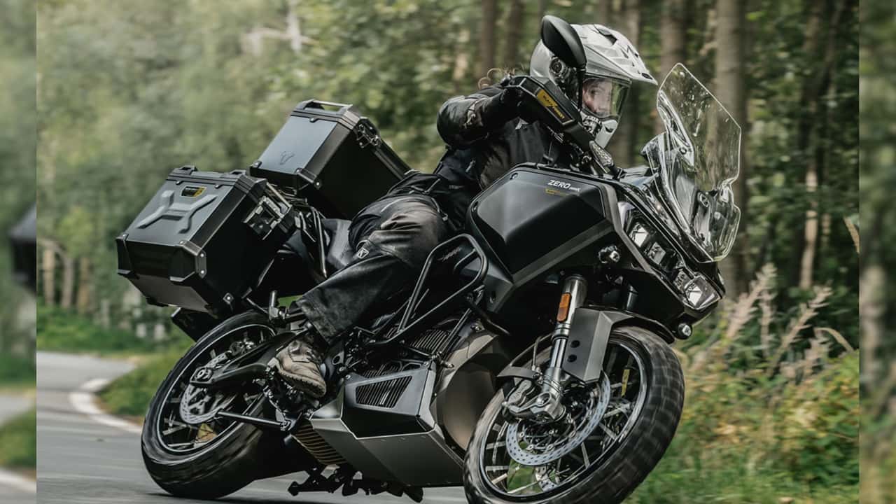 zero motorcycles rolls out dsr/x black forest edition in france