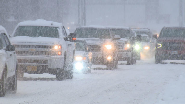 Slippery roads slow down ski traffic