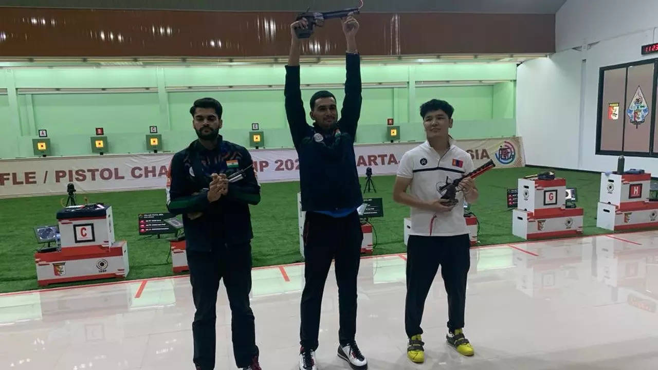 Young Indian Shooters Varun Tomar And Esha Singh Secure Olympic Quotas