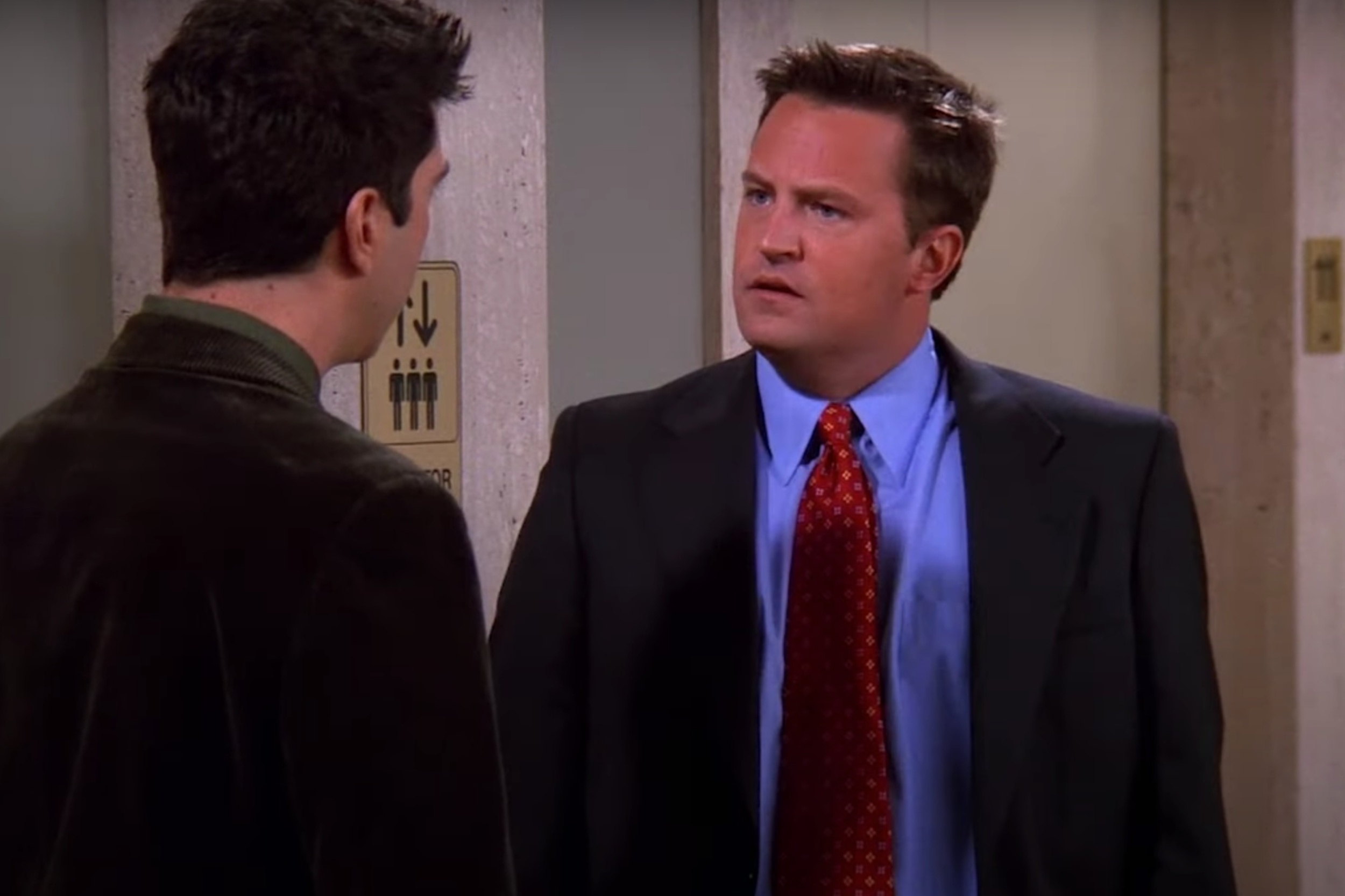 The 20 funniest Chandler Bing moments on ‘Friends’