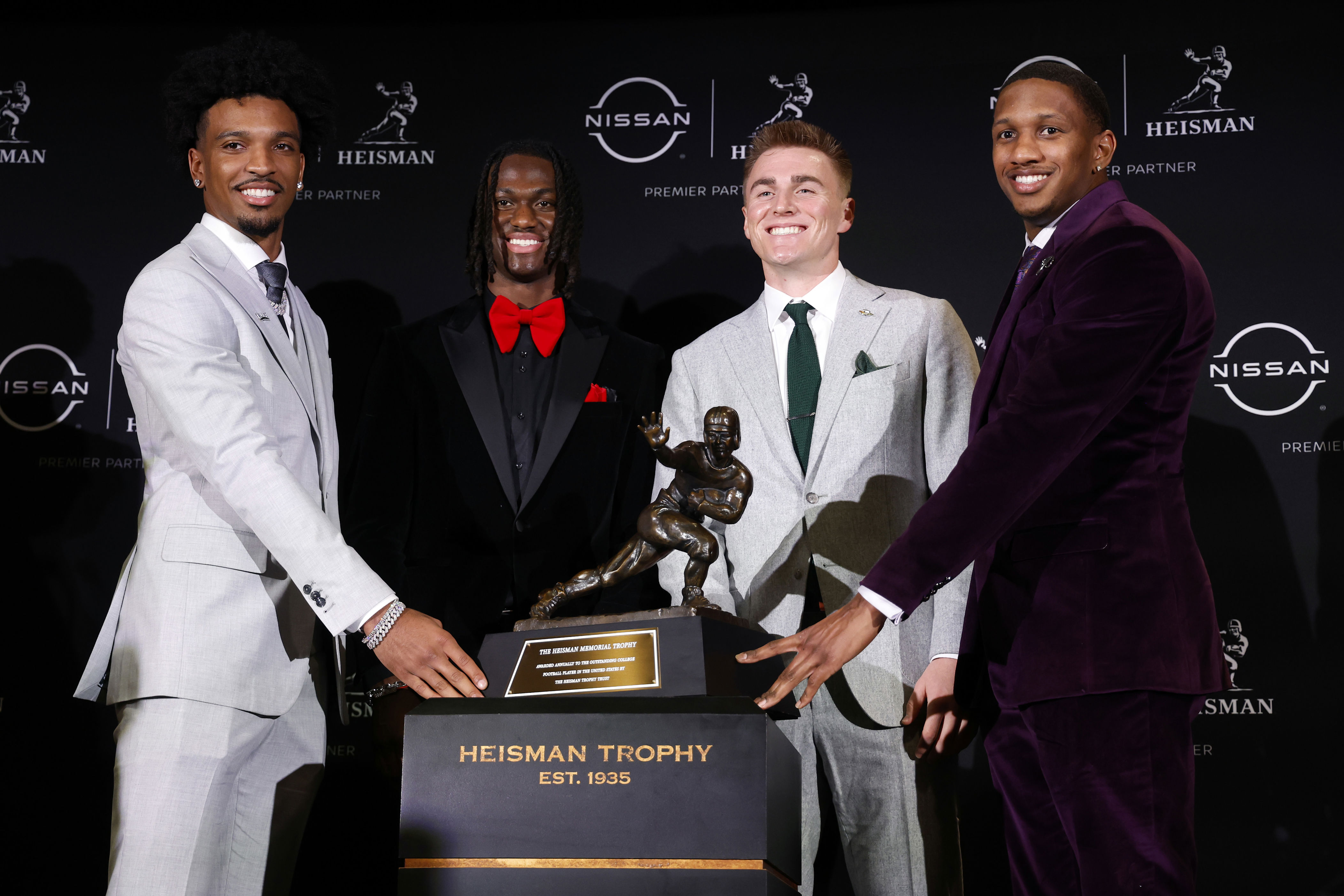 Heisman Trophy Voting 2023: How Jayden Daniels Beat Michael Penix Jr ...