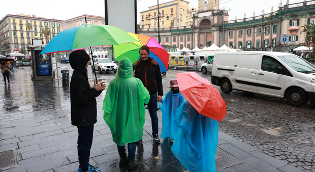 Meteo Napoli E Campania Domani, L'allerta Meteo Gialla Prorogata Di 12 ...