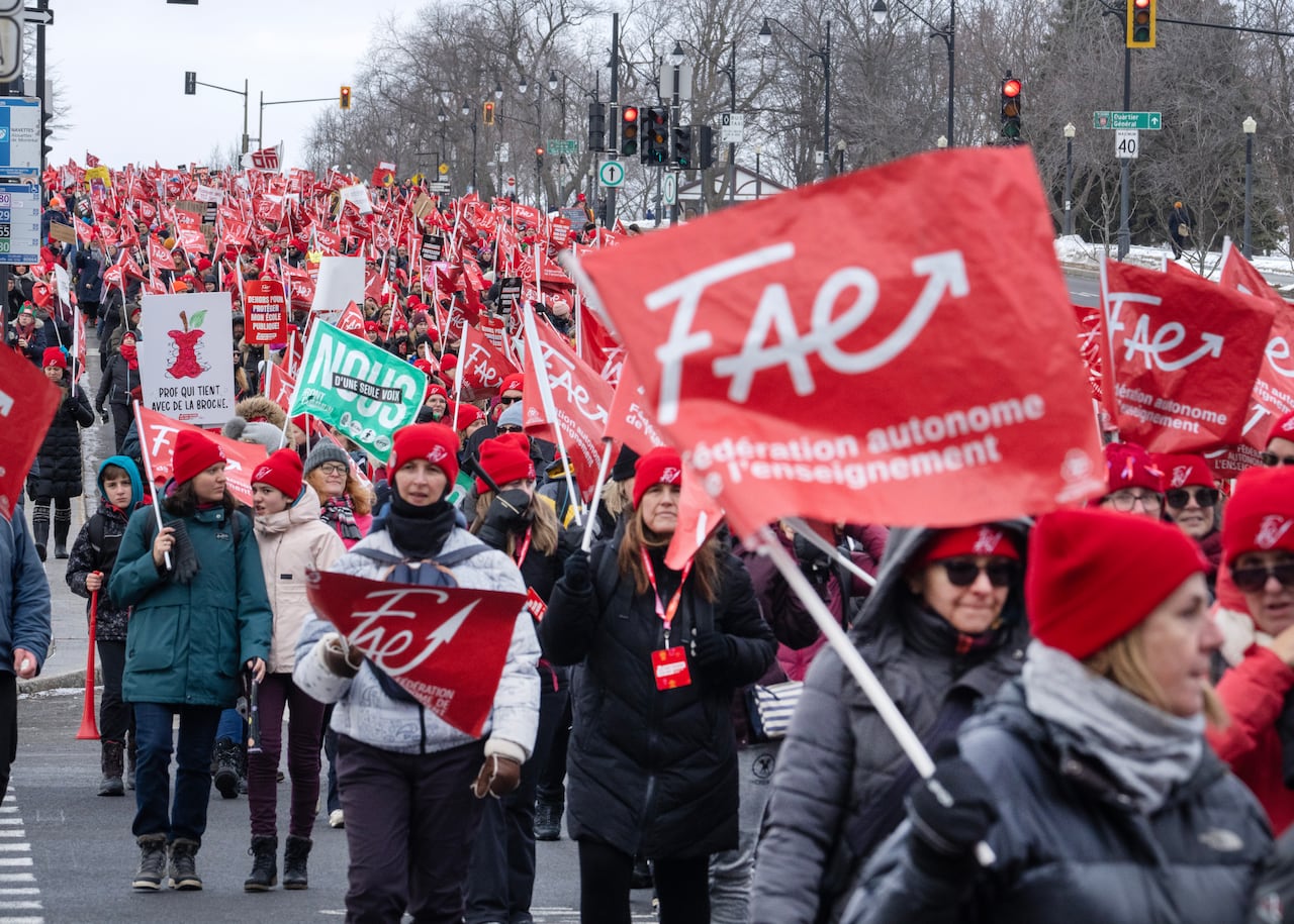 what's in the tentative deal between the fae teachers' union and quebec?