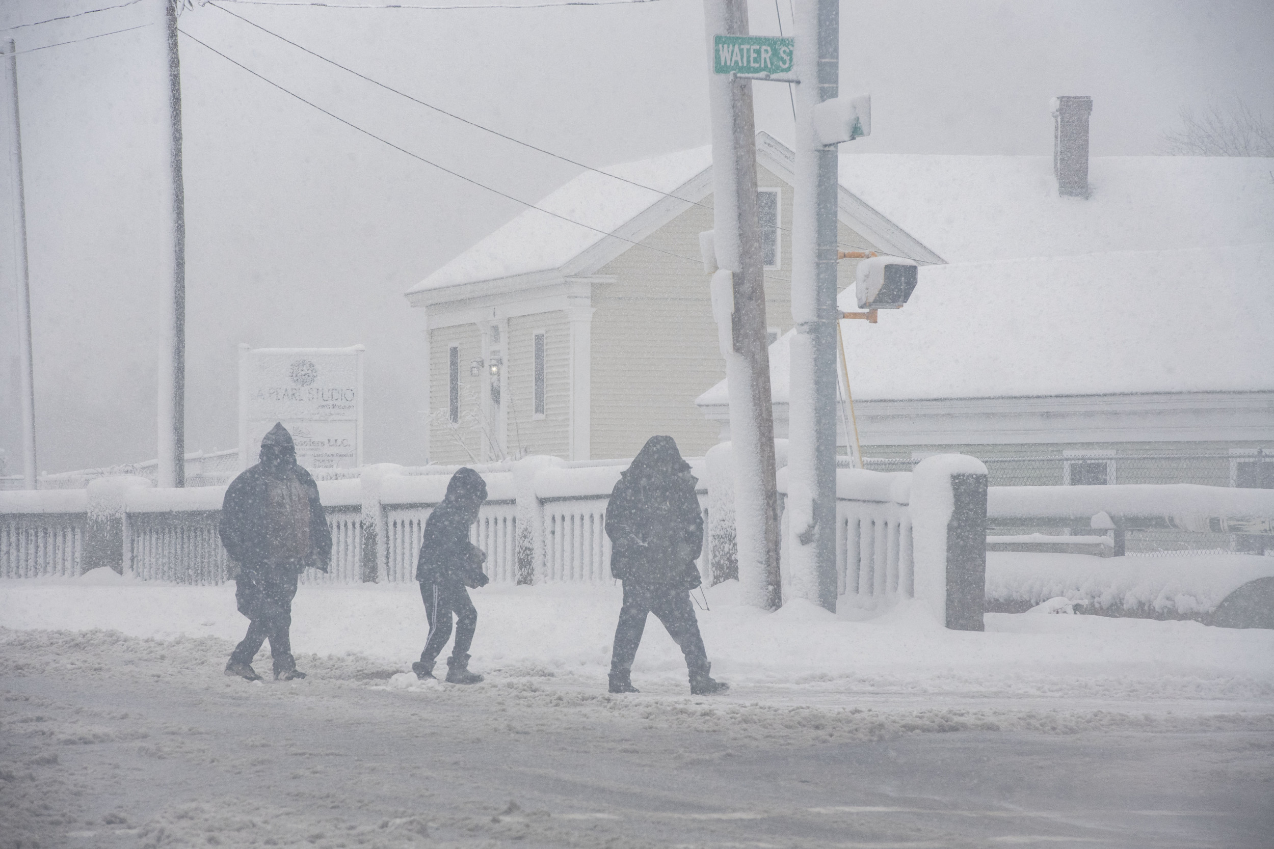 Winter Weather Warning For 14 States As Hazardous Storm Hits US   AA1mCxQc.img