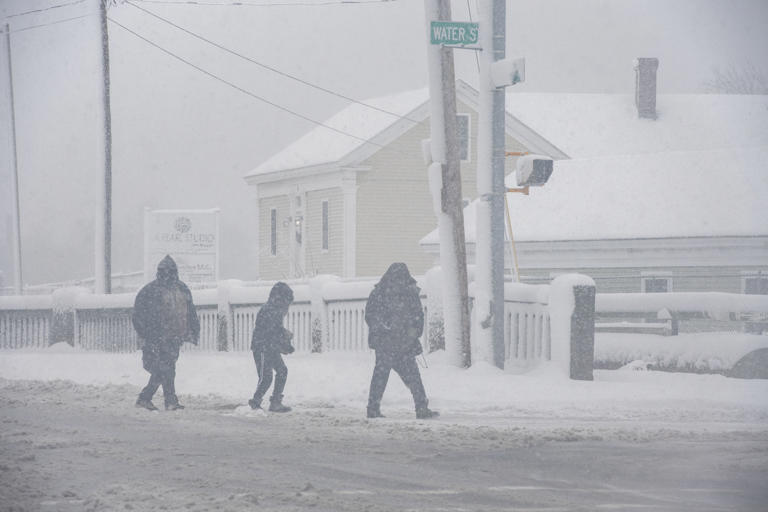 Winter Weather Warning for 14 States as Hazardous Storm Hits US