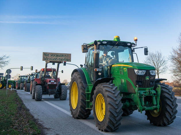 Protestfahrt Der Landwirte Drensteinfurt Mit 80 Treckern Und Schleppern