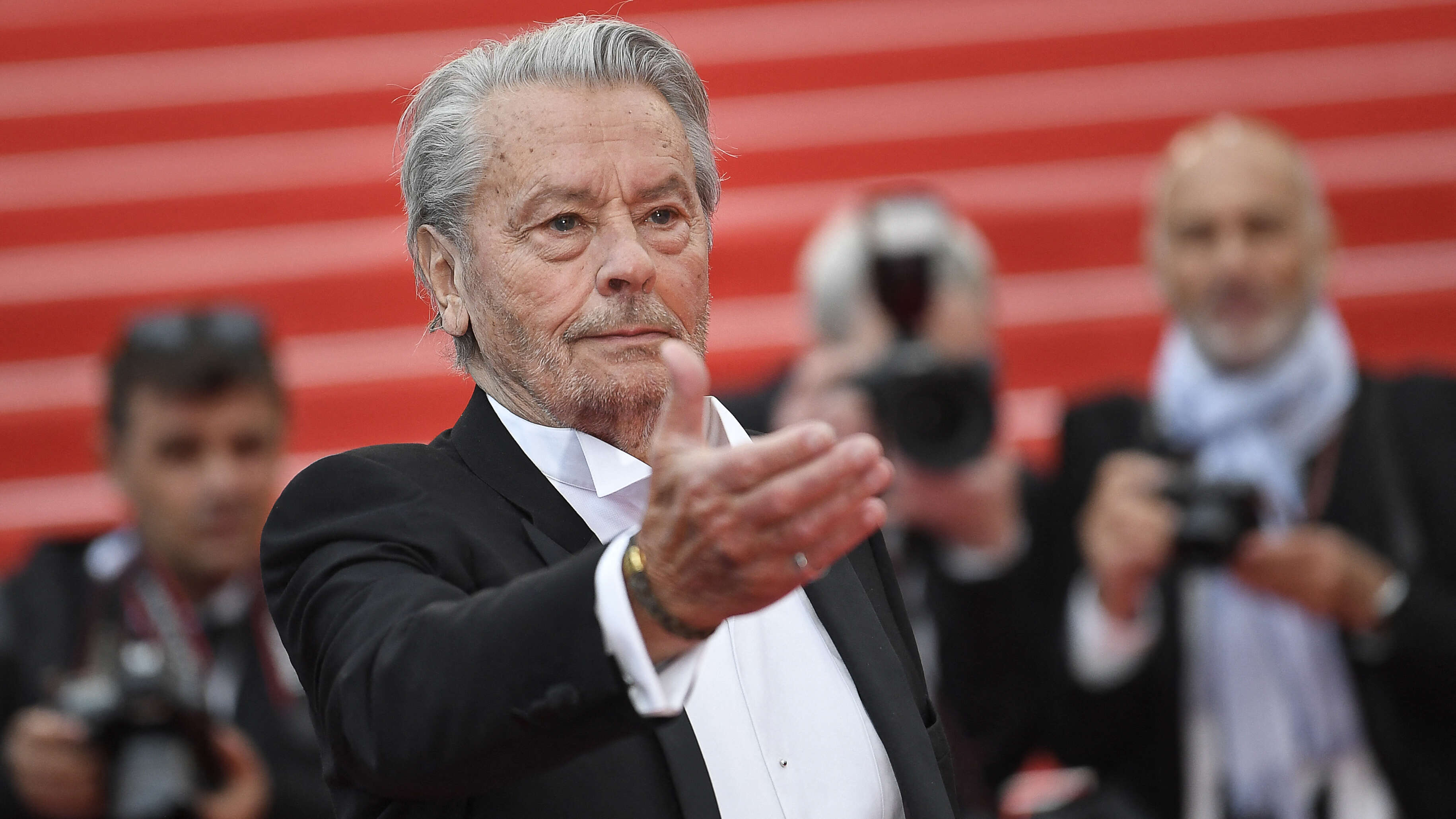 Affaire Alain Delon : Tout Comprendre Aux Plaintes Et Déchirements ...