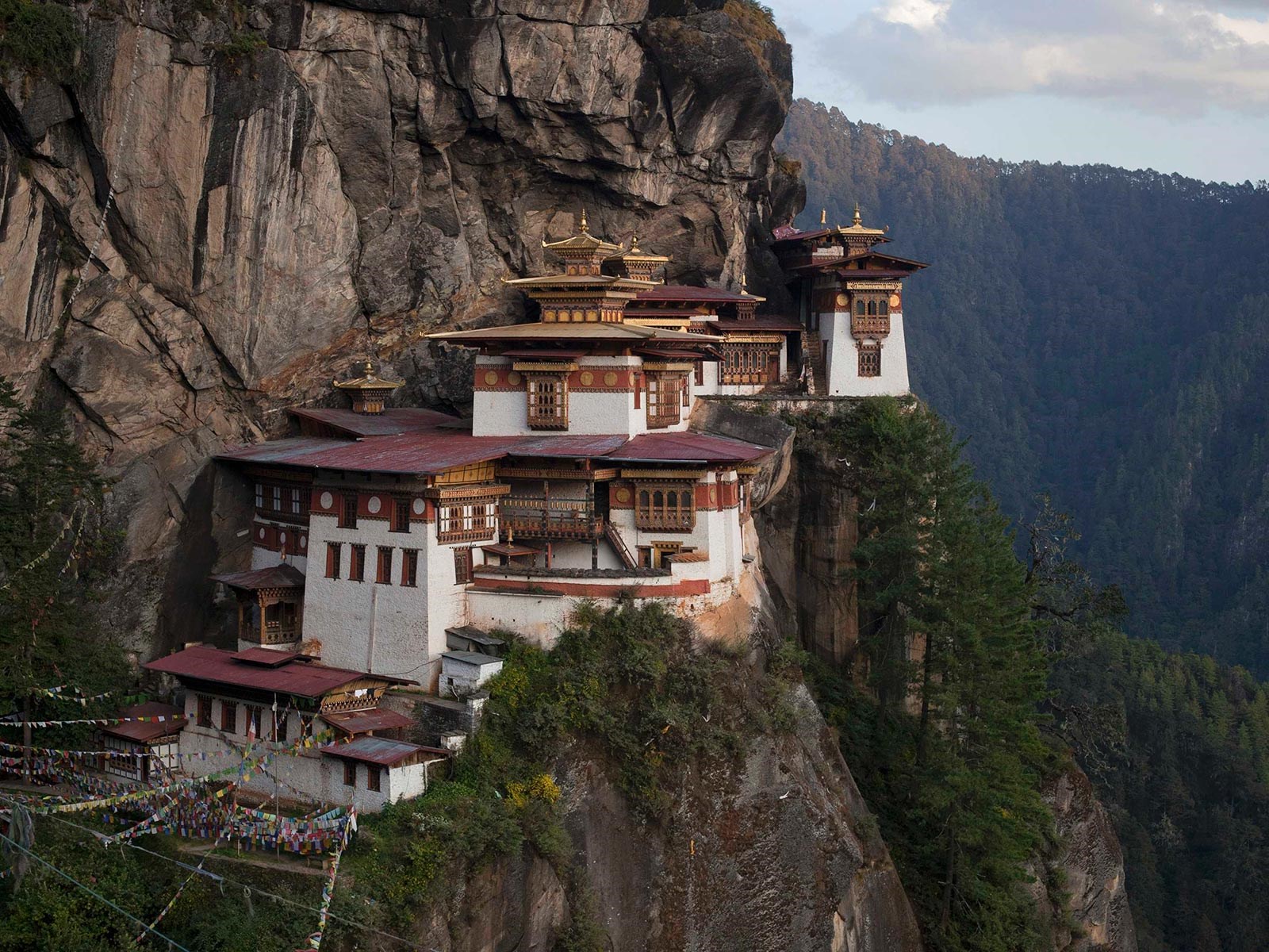 すばらしい絶景を持つ 世界の聖地