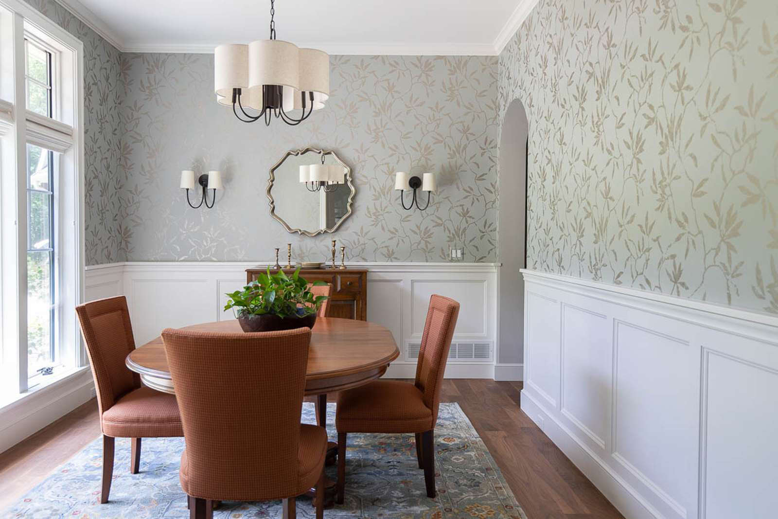 32 Dining Room Wainscoting Ideas to Elevate the Space