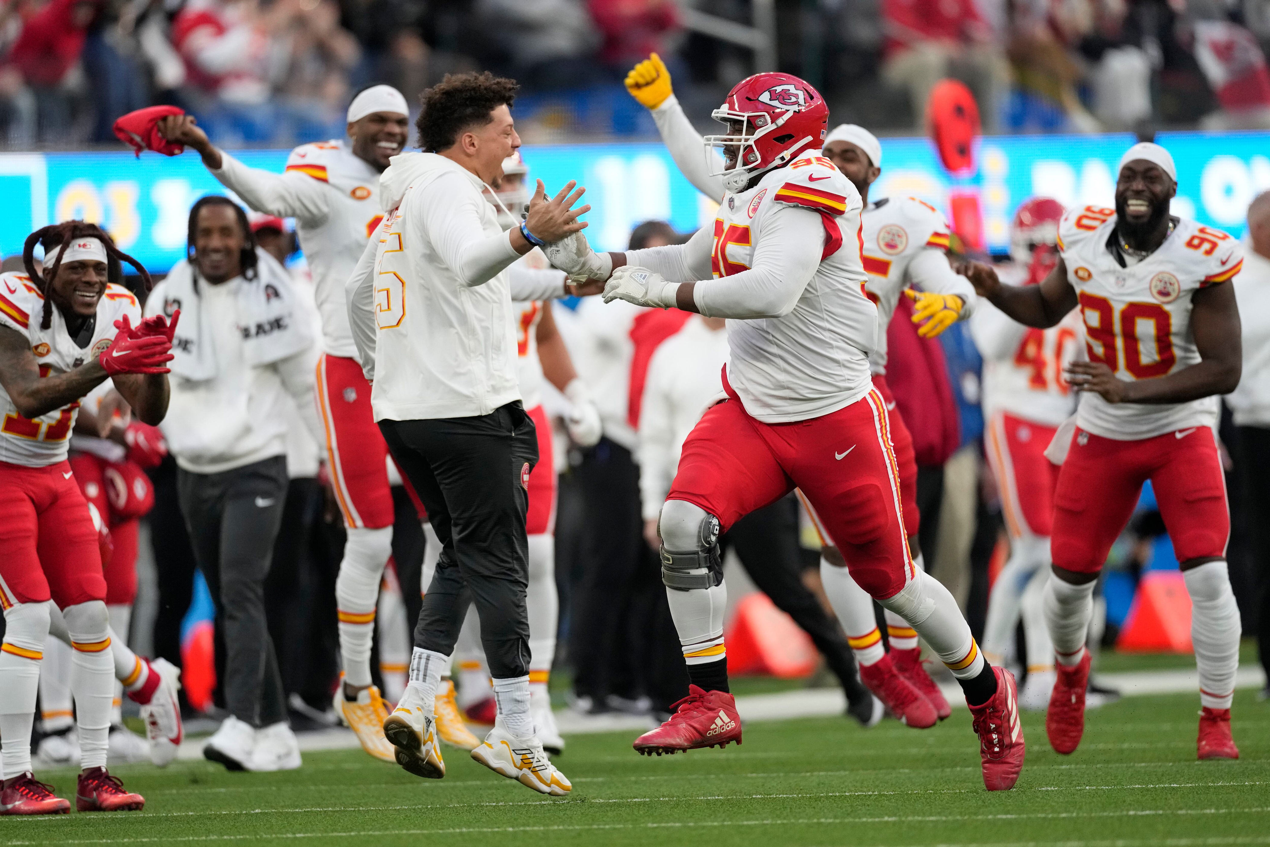 Chiefs First Playoff Game Against Miami Dolphins Will Air On Peacock