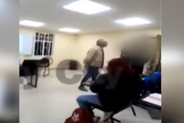 '¡usted no me grita!': aparece video de carlos moreno de caro encarando a estudiante