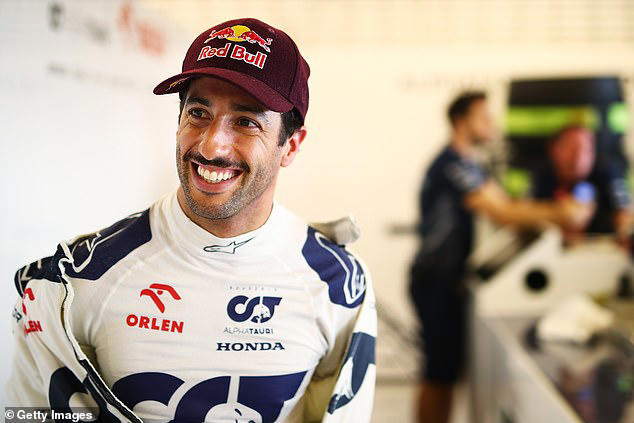 Daniel Ricciardo's boss claims Red Bull wanted to block his F1 return
