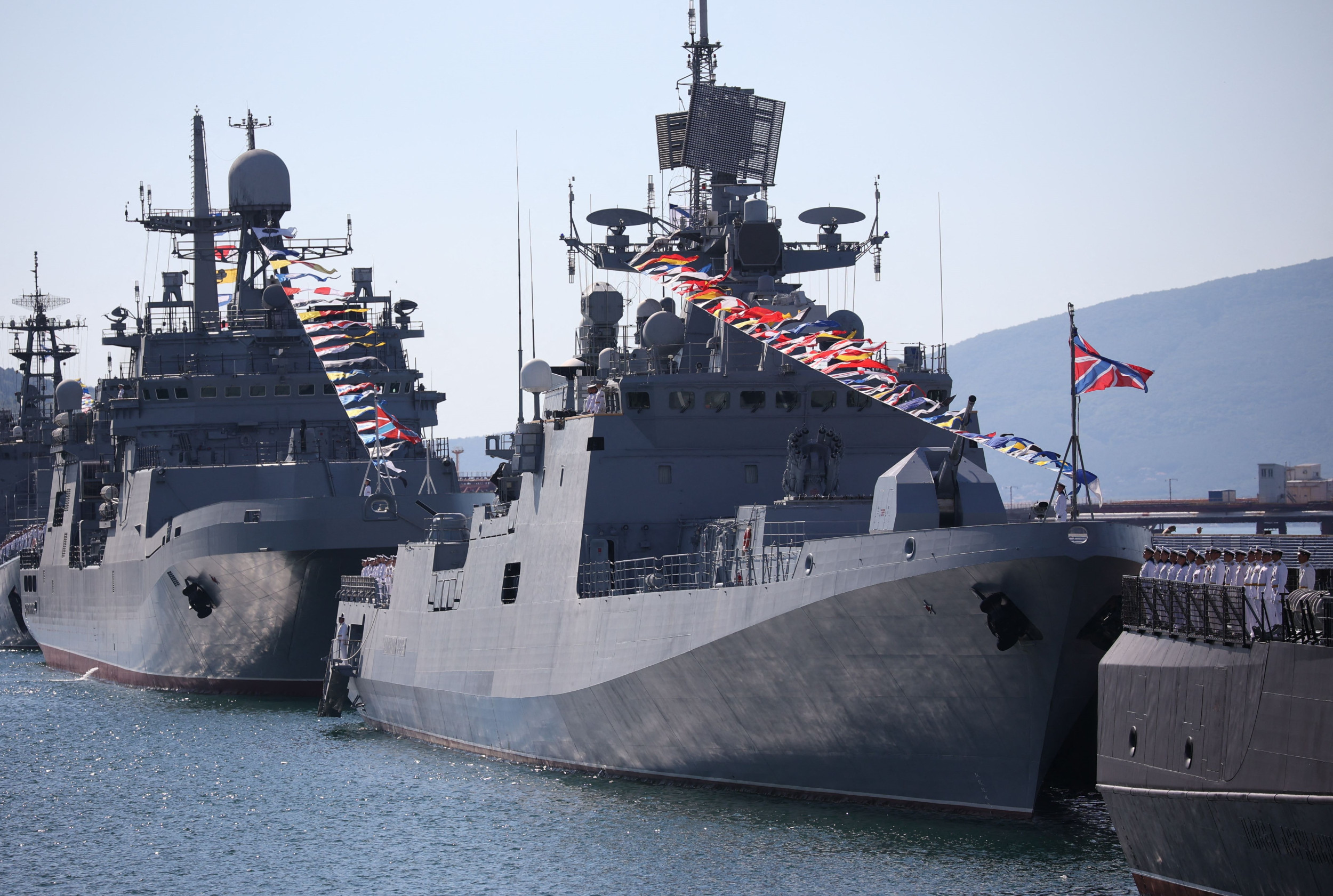 Russian Black Sea Fleet Gets New Landing Ship After Novocherkassk Sinking