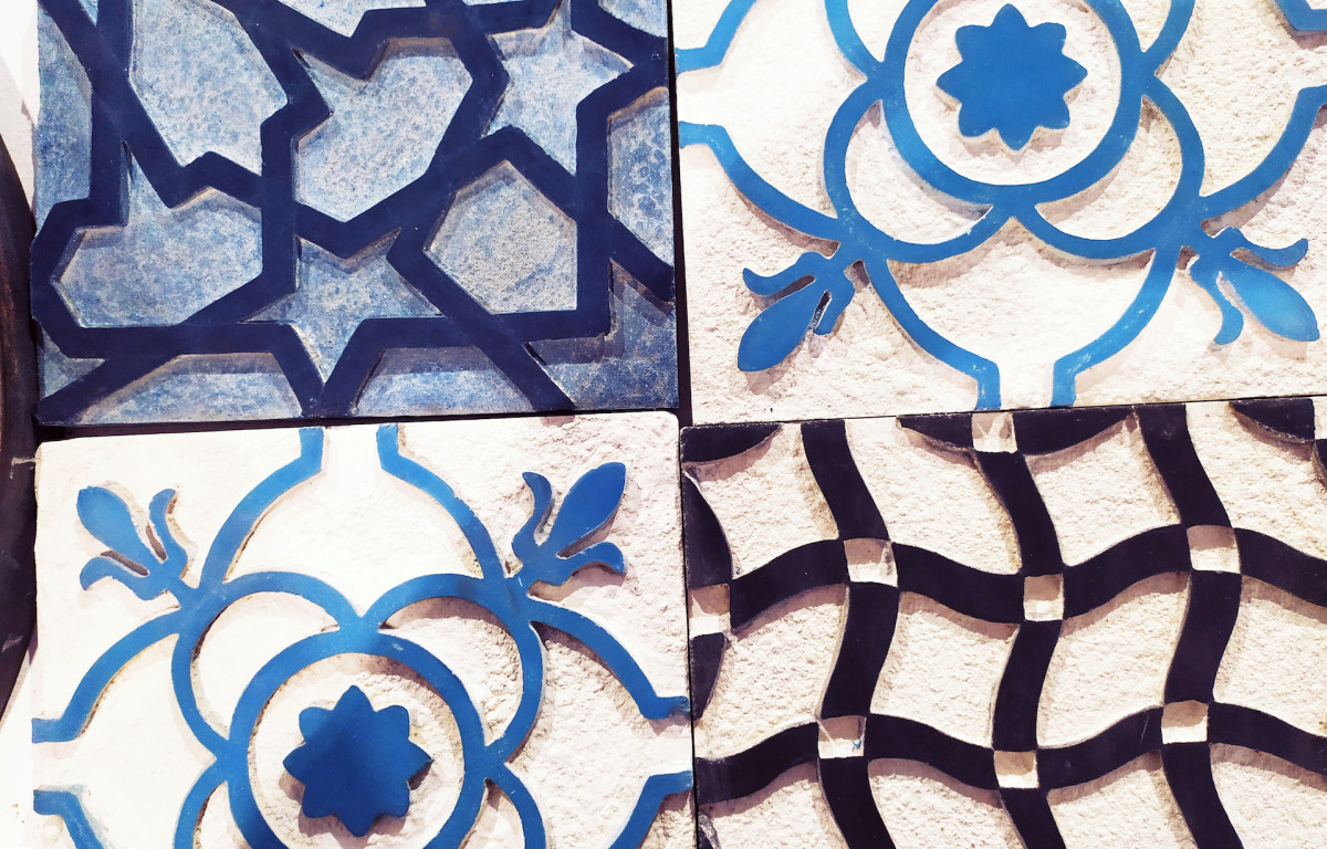 marble backsplash mosaic        
        <figure class=