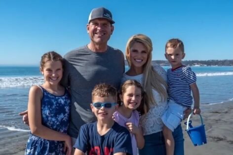 Coach Jim Harbaugh’s Two Gorgeous Daughters Boost Michigan’s Spirits At ...