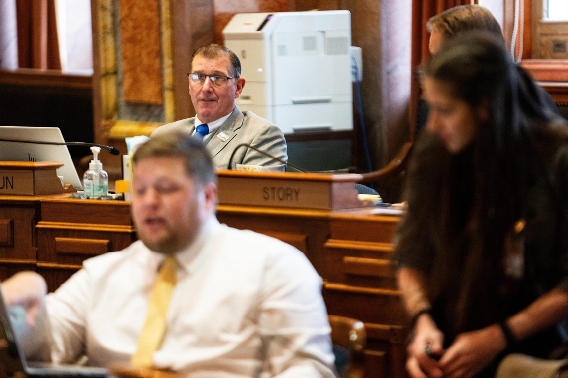 Iowa legislature sessions commence