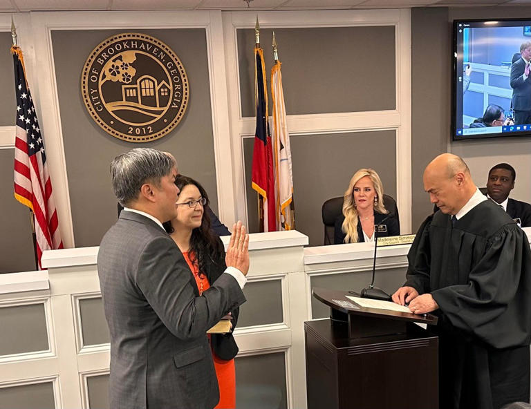 Brookhaven swears in John Park, first Asian-American mayor in Georgia
