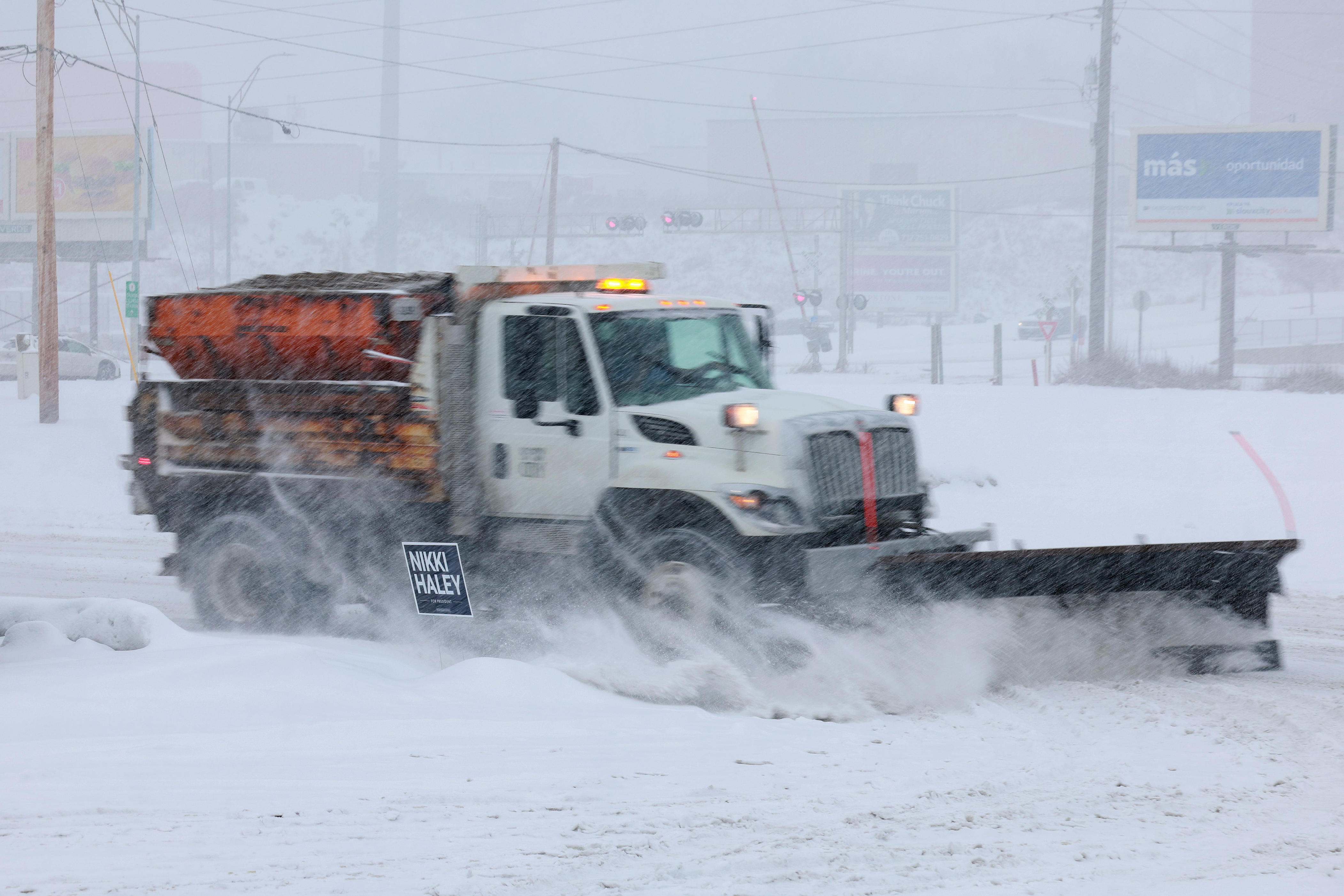 Brutal Winter Storm Hits Midwest Bringing Blizzard Conditions, Freezing ...