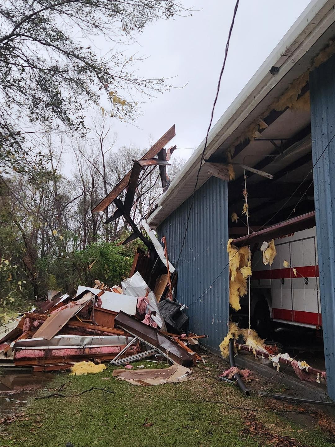 Tornadoes, Damaging Thunderstorms Sweep Across Gulf Coast As Severe ...