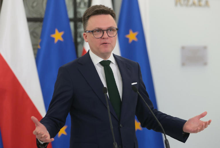 Szymon Hołownia odwołał posiedzenia Sejmu! Chodzi o Wąsika i Kamińskiego