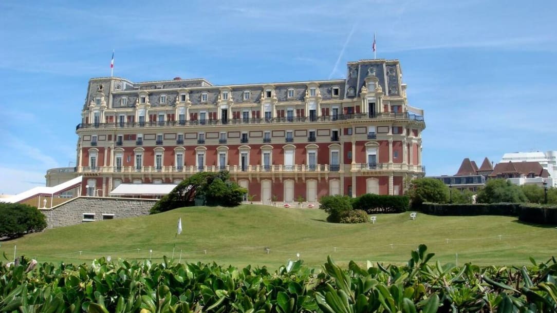 Chef étoilé Viré: Bizutage Présumé Dans Un Palace De Biarritz: L ...