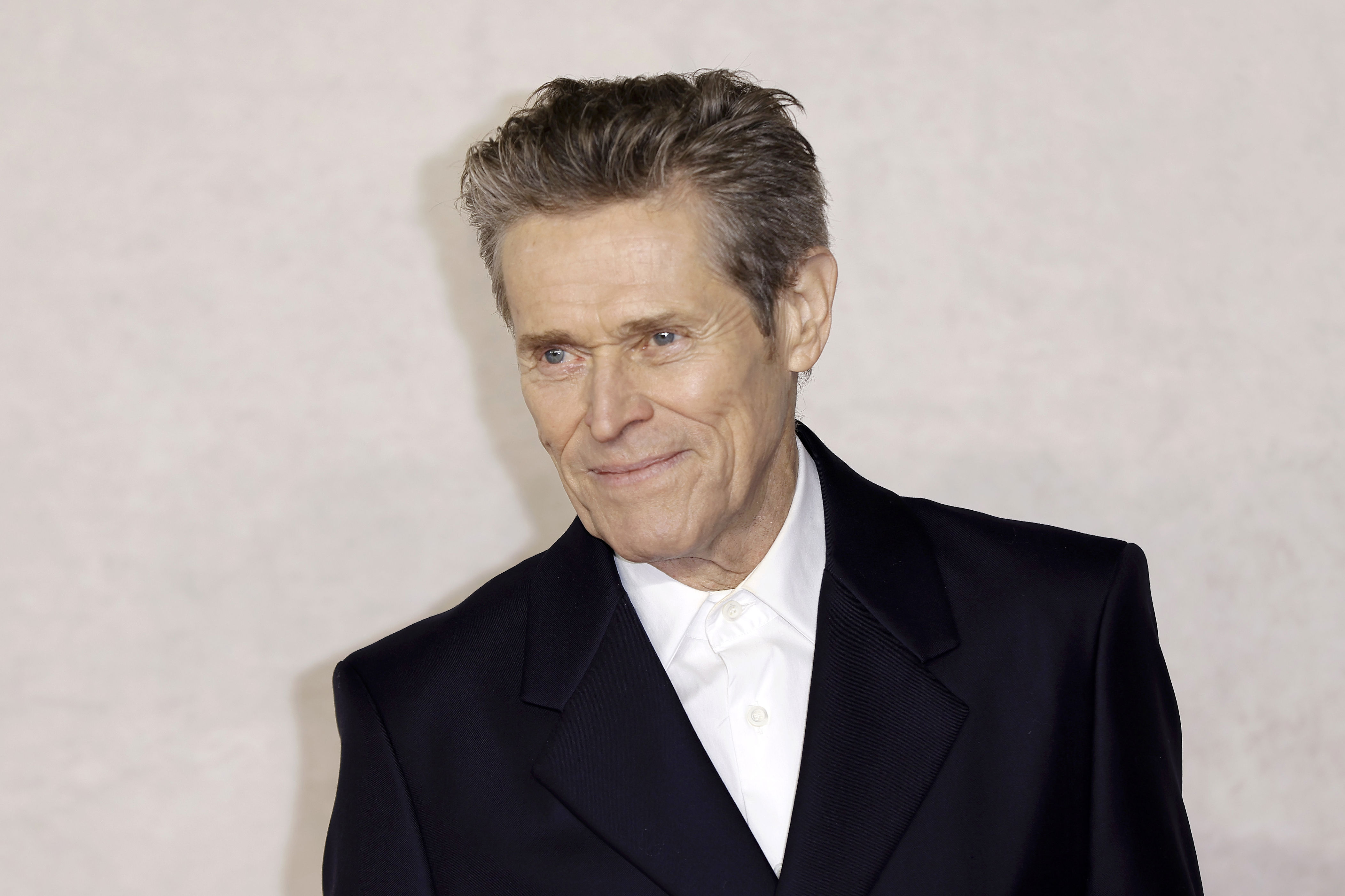 willem dafoe: ‘challenging movies' don't do well on streaming because ‘people go home' and say ‘let's watch something stupid tonight'