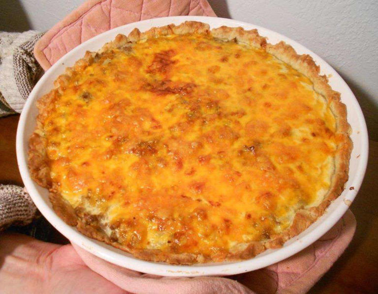 How to Make the Best Cheeseburger Quiche Recipe for Your Family