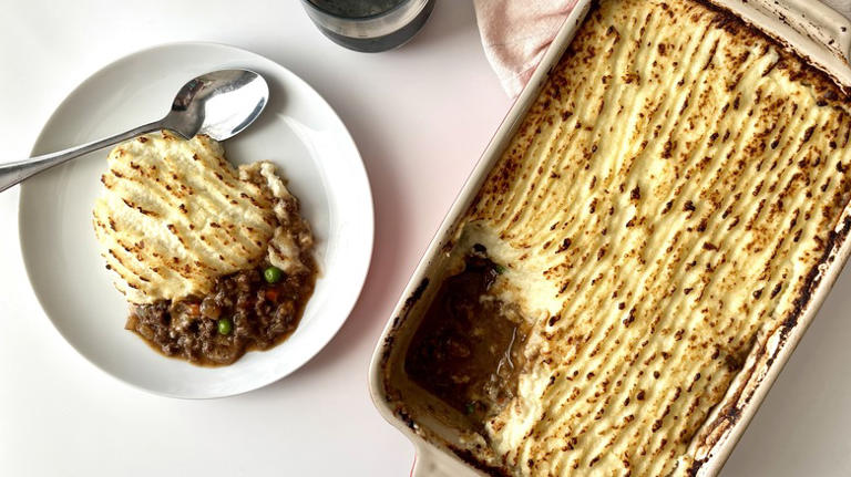 The Best Mashed Potato Swap For A More Nutritious Beef Cottage Pie