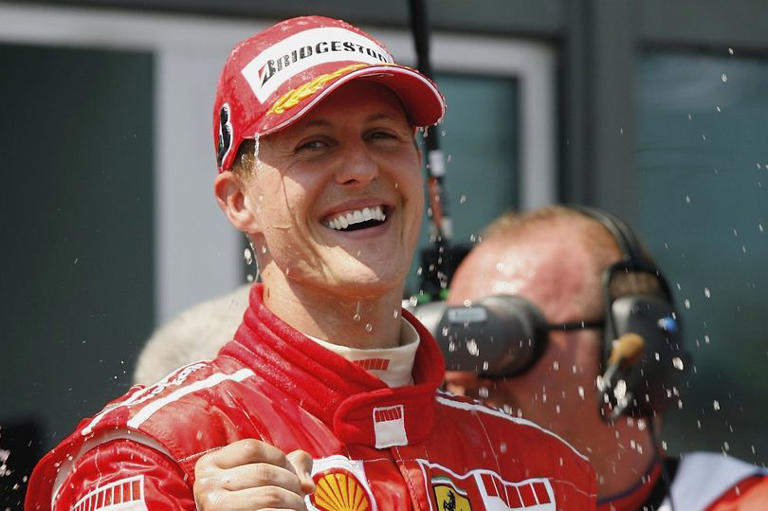 Michael Schumacher 'sitting at the dinner table' as F1 rival offers ...